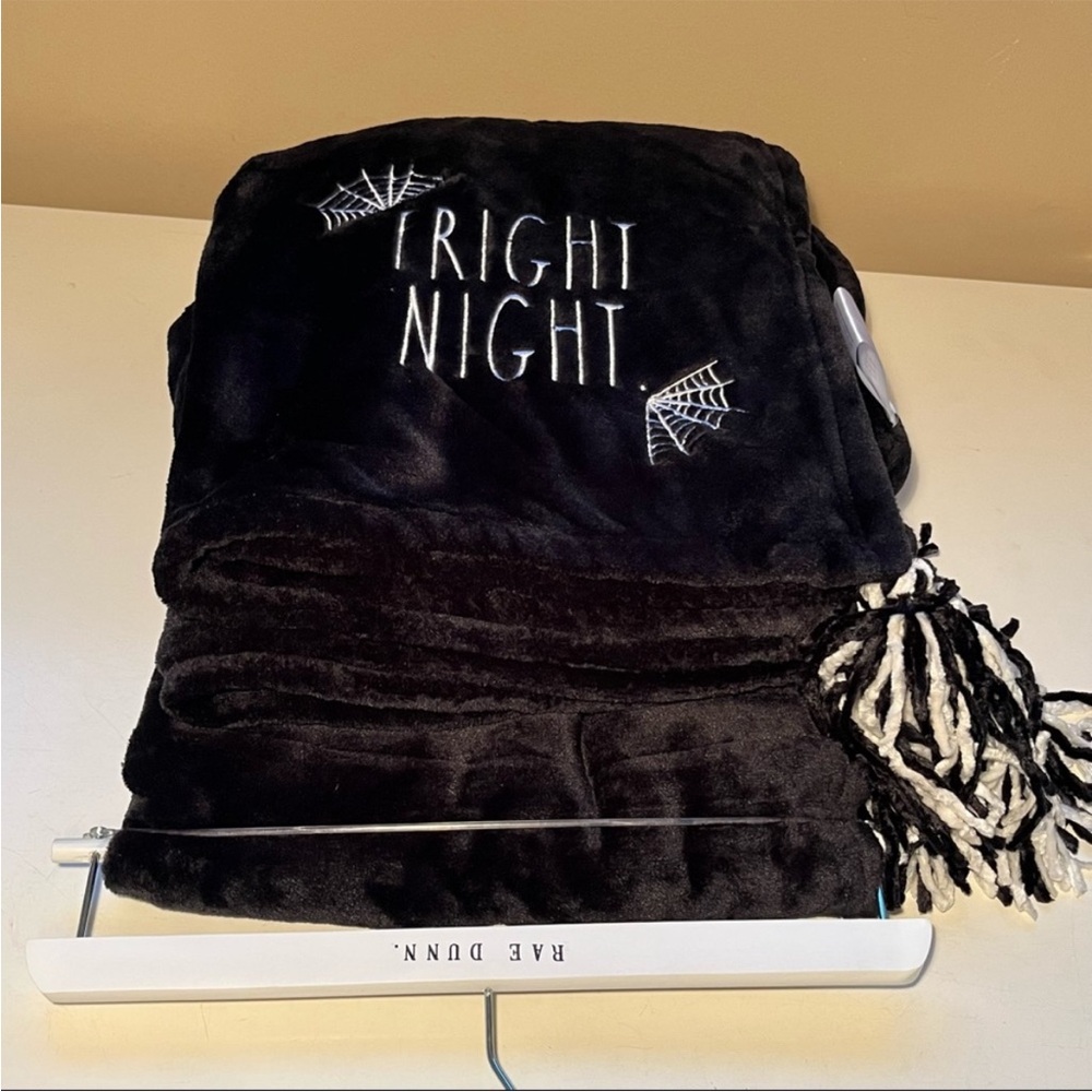 Rae Dunn FRIGHT NIGHT Blanket NWT Throw with Tassels - Picture 7 of 8